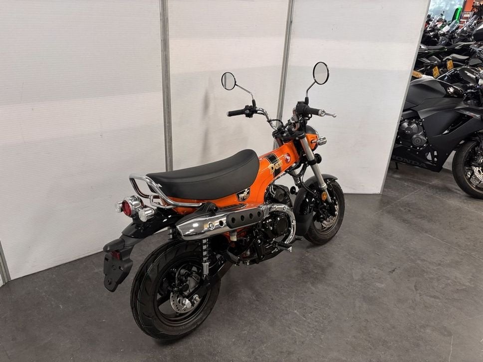 Honda DAX 125 ABS (bj 2026), Motoren, HONDA, Bedrijf, Onbekend, Toermotor