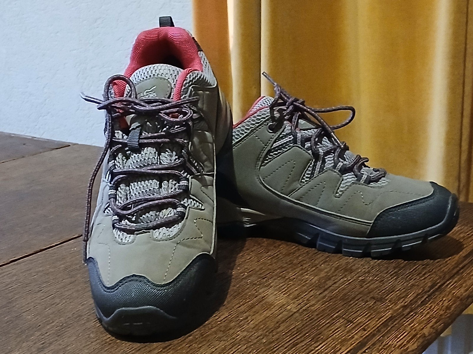 REGATTA GREAT OUTDOORS ISOTEX WATERPROEF SCHOENEN 39  ALS  N, Ophalen of Verzenden, Zo goed als nieuw, Schoenen