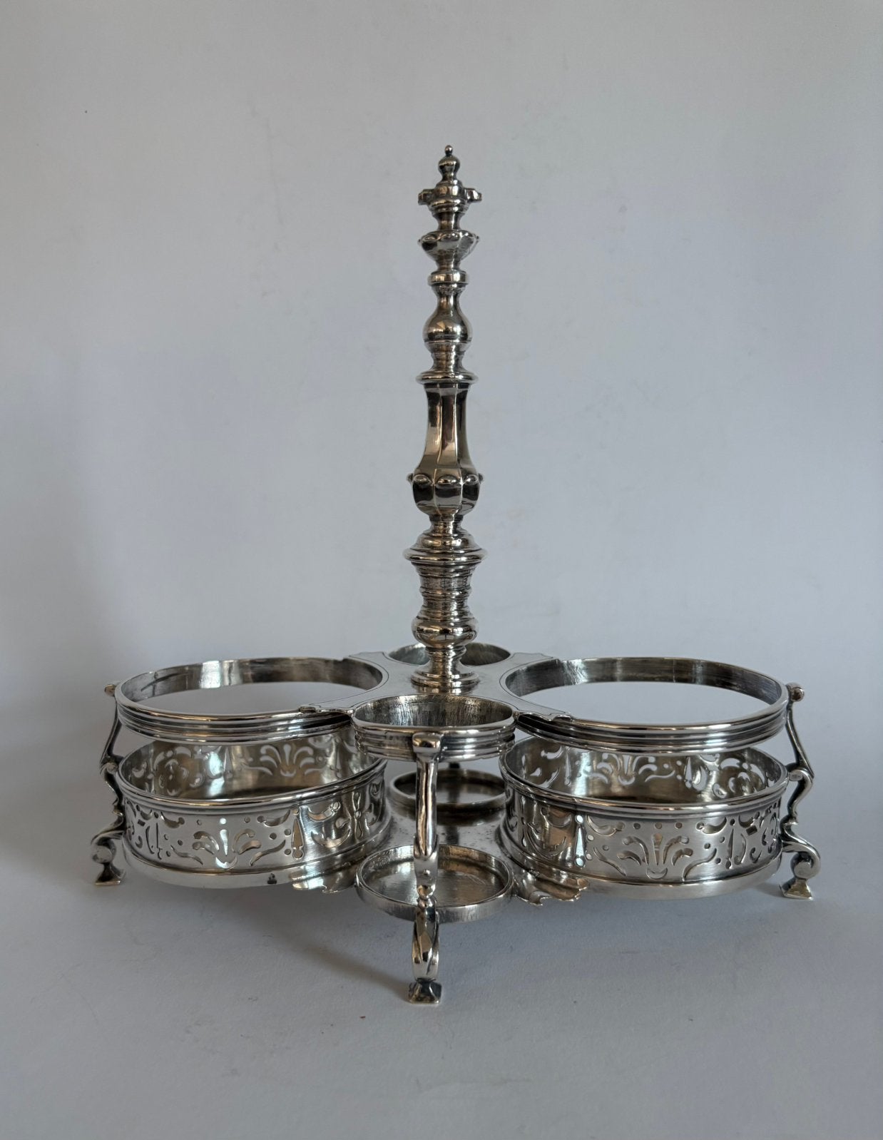 Vroeg 18e eeuws zilveren olie azijnstel. Middelburg 1730, Ophalen of Verzenden, Zilver