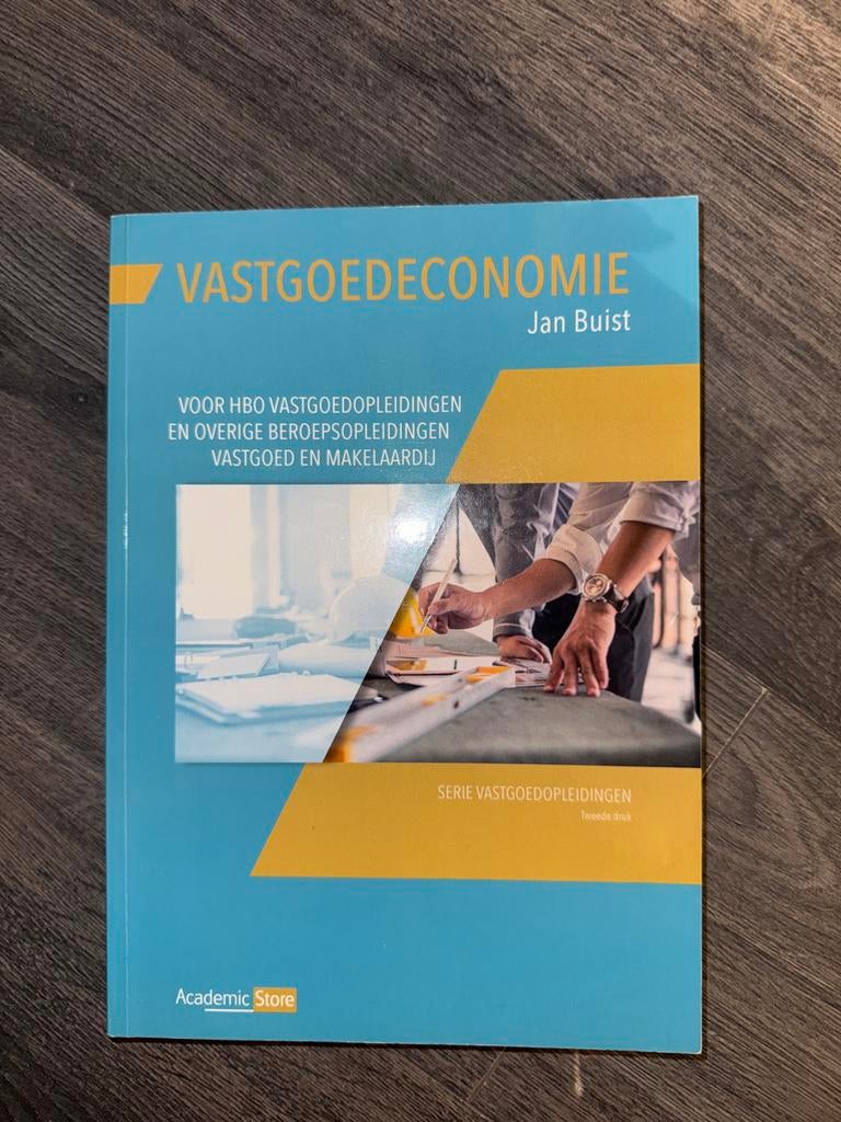 Vastgoedeconomie - Jan Buist (HBO Vastgoedopleidingen), Ophalen of Verzenden, Gamma, Zo goed als nieuw, HBO