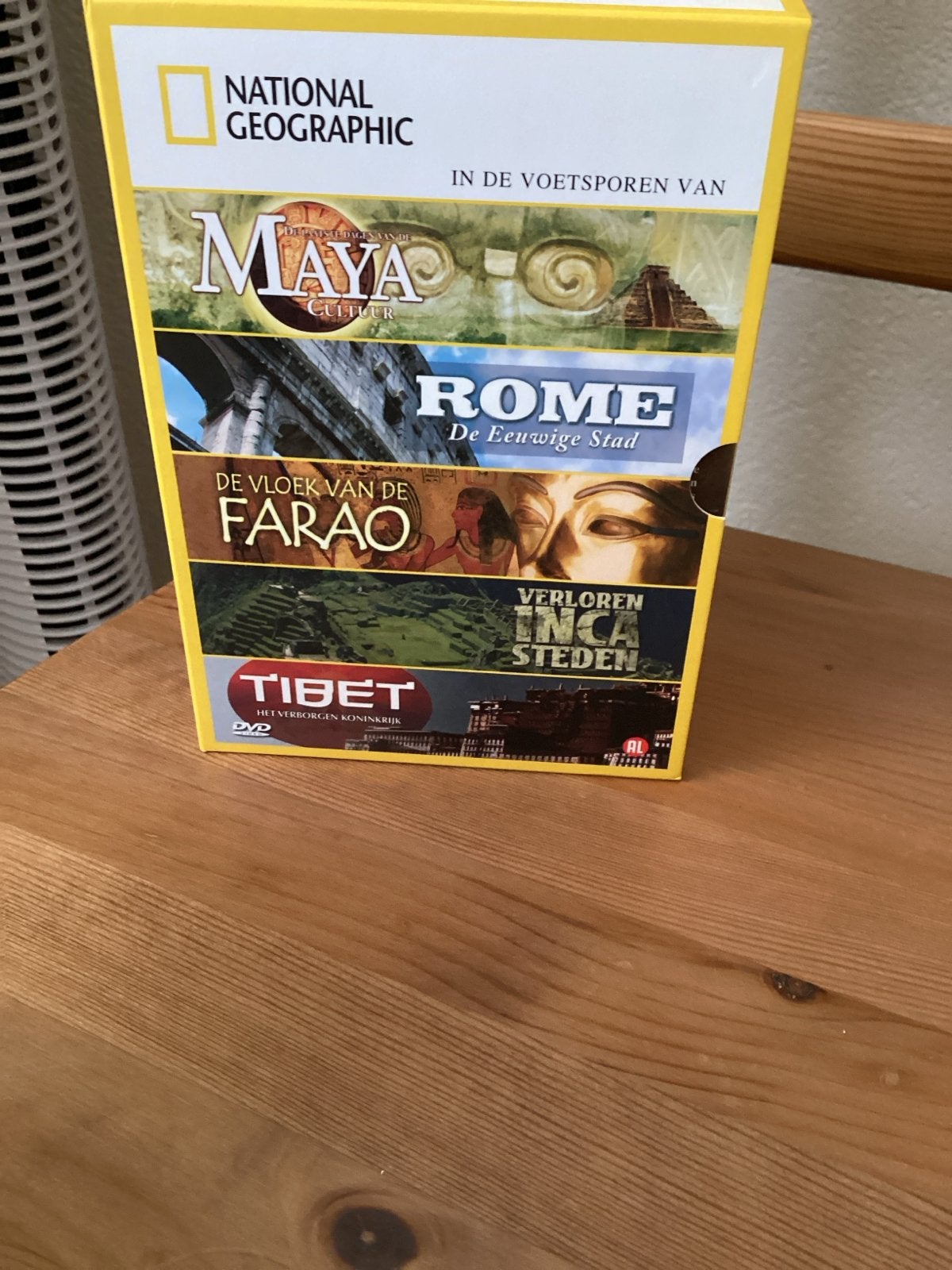 National Geographic: In de Voetsporen van (5 DVD Boxset), Alle leeftijden, Nederlands, Zo goed als nieuw, Politiek of Geschiedenis