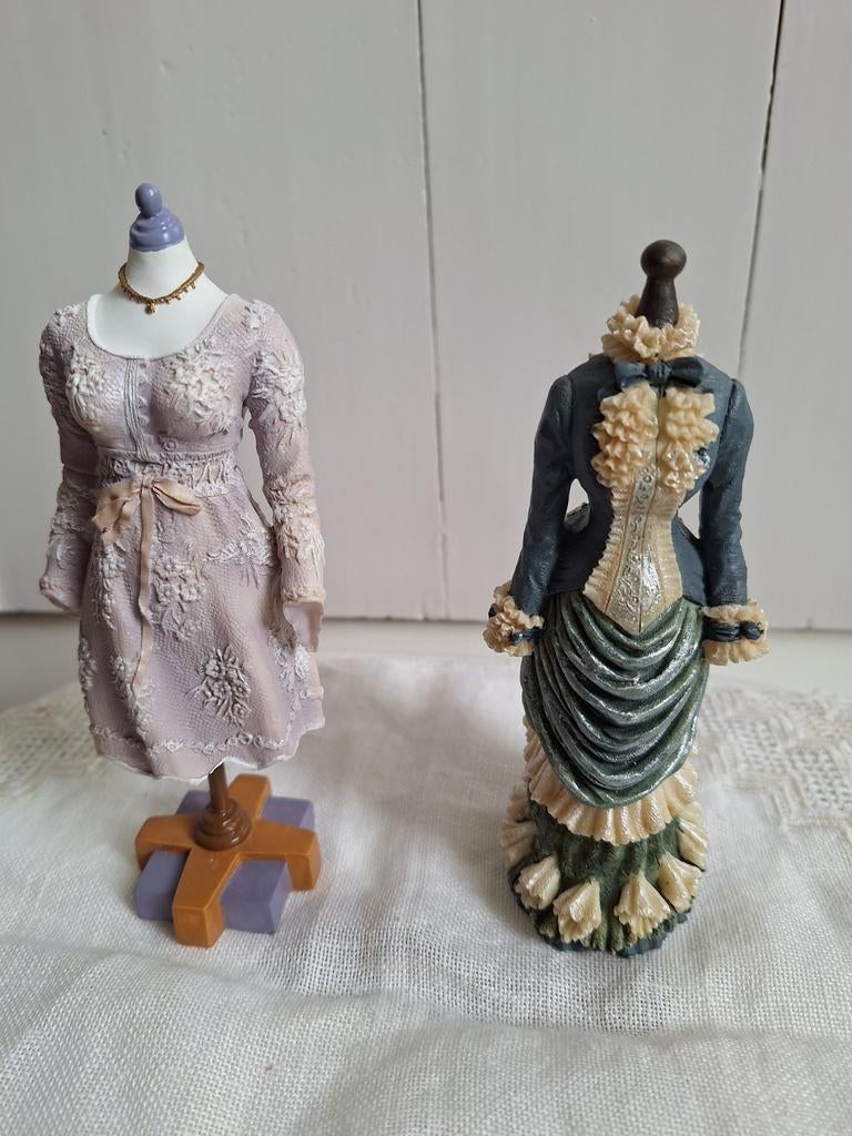 2 resin paspopjes, Ophalen of Verzenden