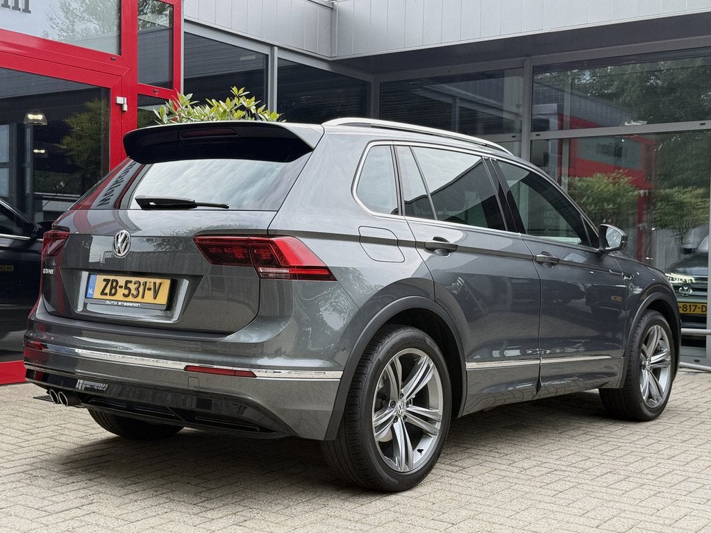 Volkswagen Tiguan 1.5 TSI ACT *!* R-LINE *!* PANODAK/ CAMERA, Gebruikt, Euro 6, 150 pk, Automatische klimaatregeling