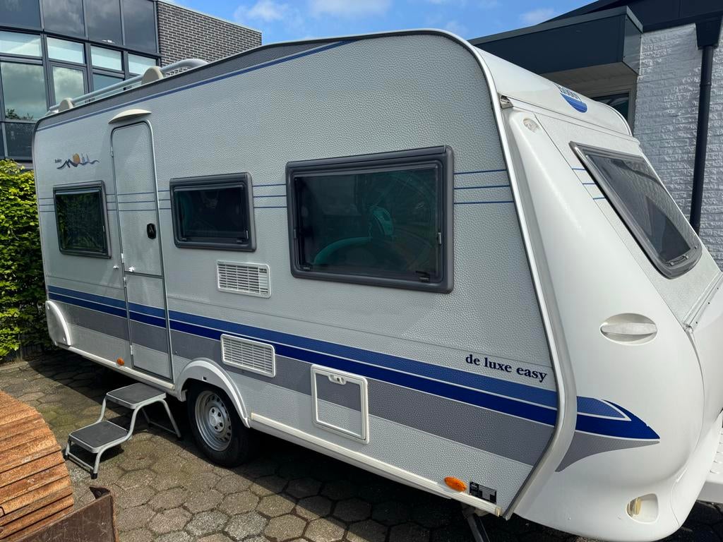 Hobby De Luxe Easy 450 (2004) met voortent en luifel, Caravans en Kamperen, Caravans, Hobby, Bedrijf, Luifel