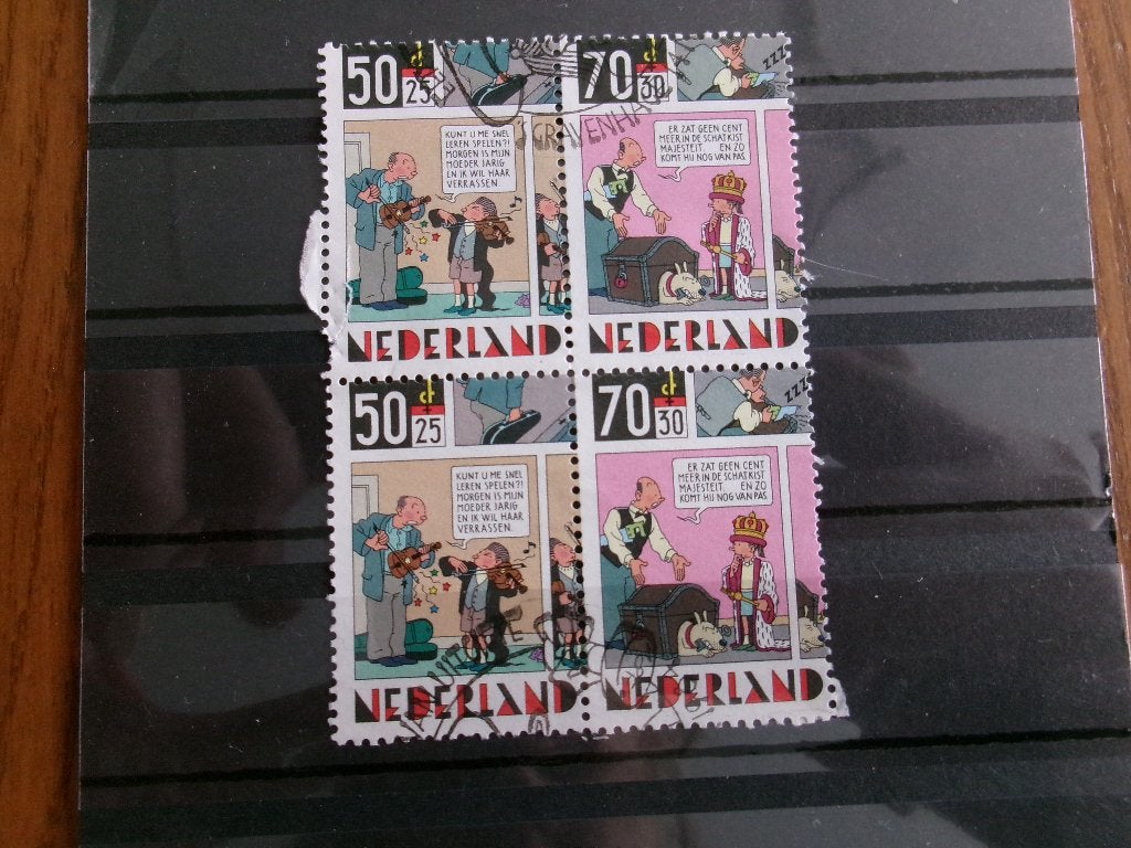 1984 - blok kinderzegels 2 x 50 en 2 x 70 ct (932a), Postzegels en Munten, Ophalen of Verzenden, Gestempeld