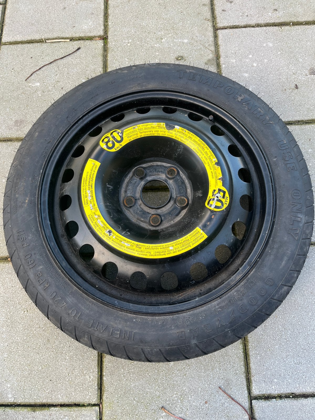 Audi A4 originele thuiskomer 17 inch, Ophalen