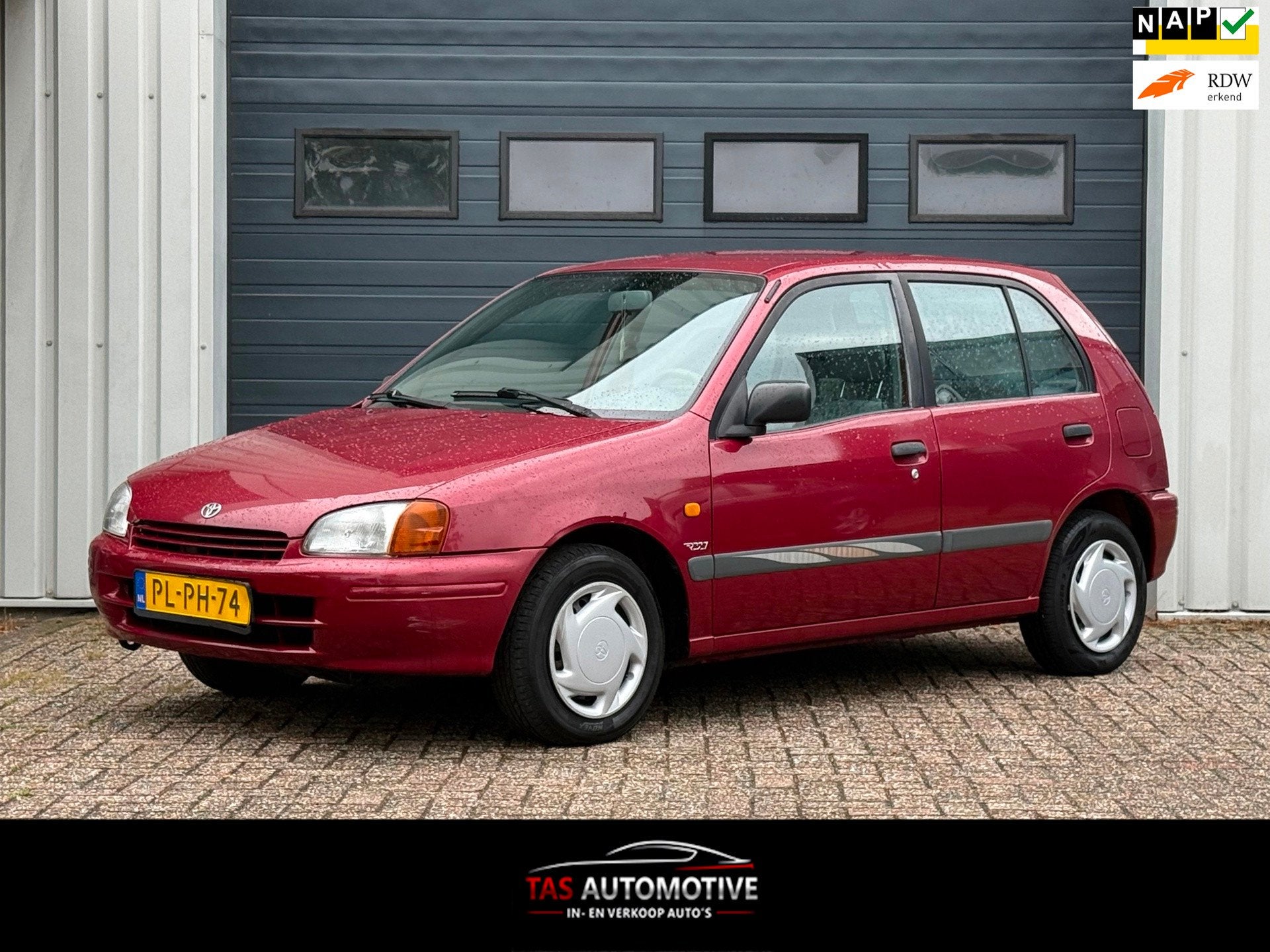 Toyota Starlet 1.3-16V 5-deurs NW APK 24-08-2028 / NAP, Metallic lak, Gebruikt, 4 cilinders, Starlet