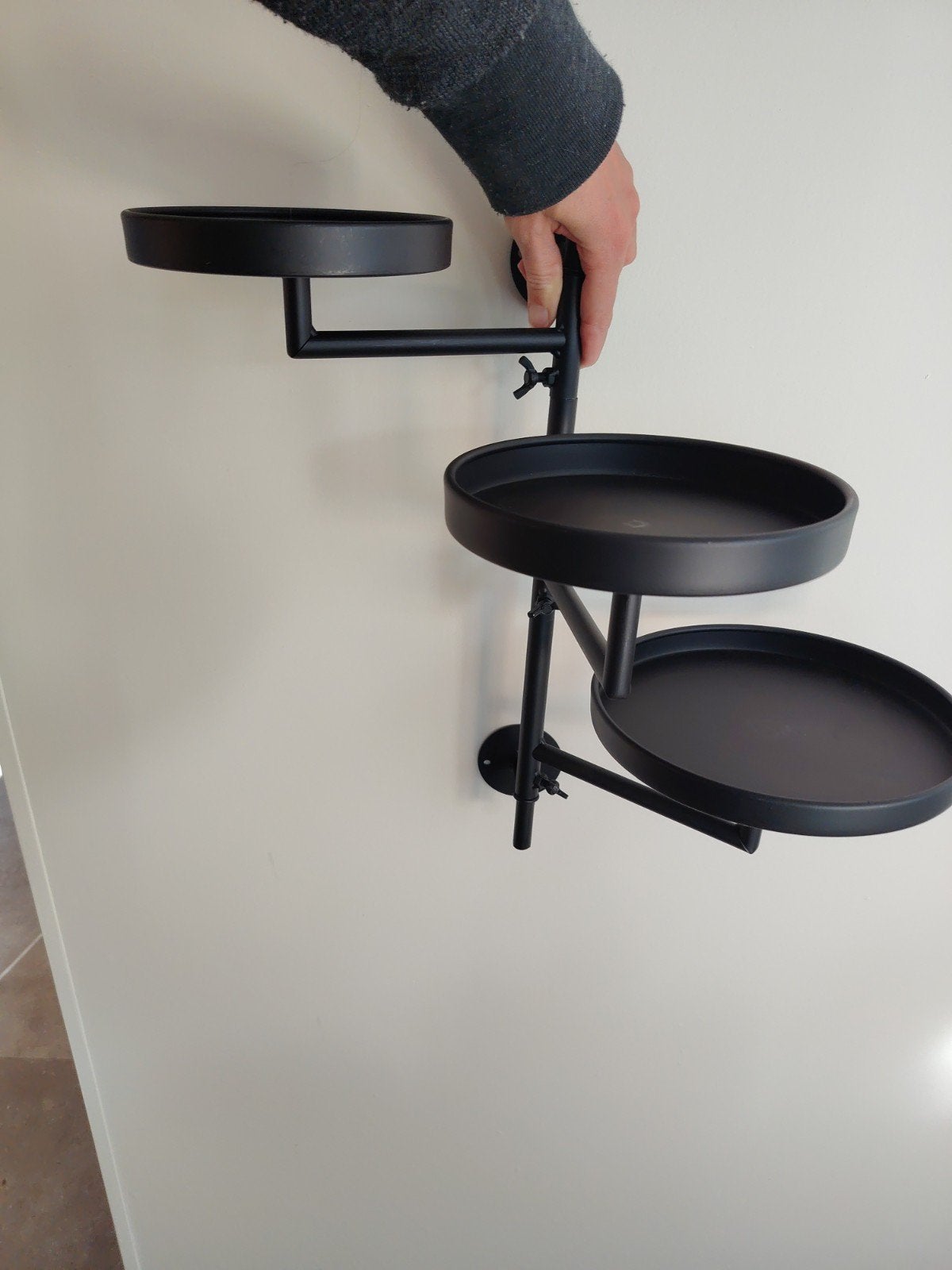 Zwart ophangsysteem met 3 plateaus voor planten/decoratie, Ophalen, Gebruikt