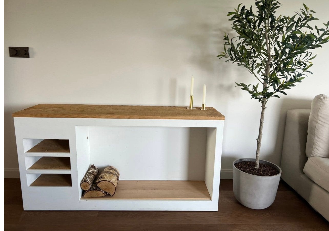 Maatwerk Eiken Tv meubel met houtopslag japandi style, Ophalen, Zo goed als nieuw