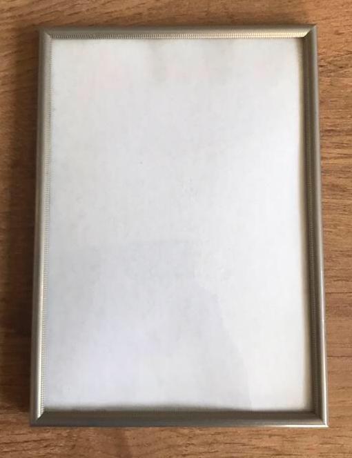Zilverkleurig fotolijstje bol glas, plm 11x15 cm, Ophalen of Verzenden, Onbekend, Onbekend, Onbekend