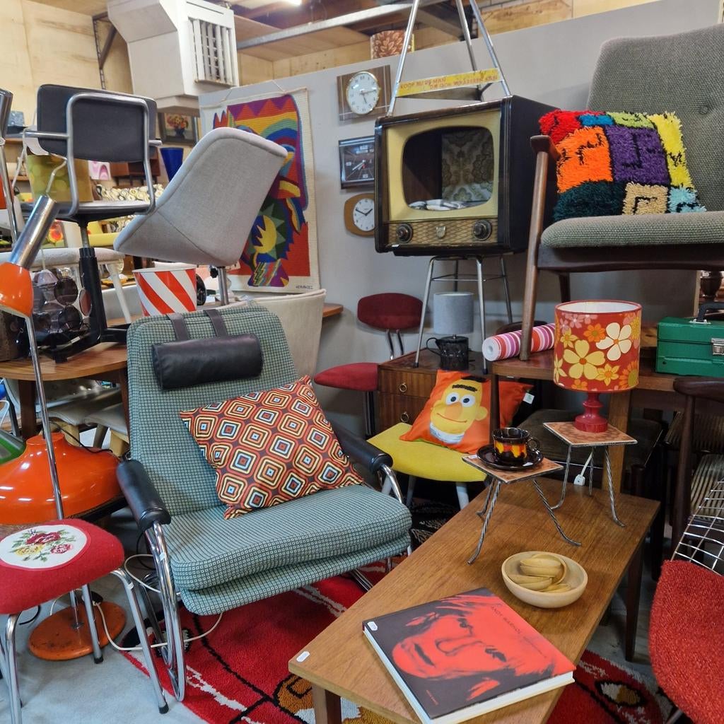 Vintage retro design vrijdag  open dressoir  vaas salontafel, Verzamelen, Retro, Ophalen of Verzenden, Huis en Inrichting