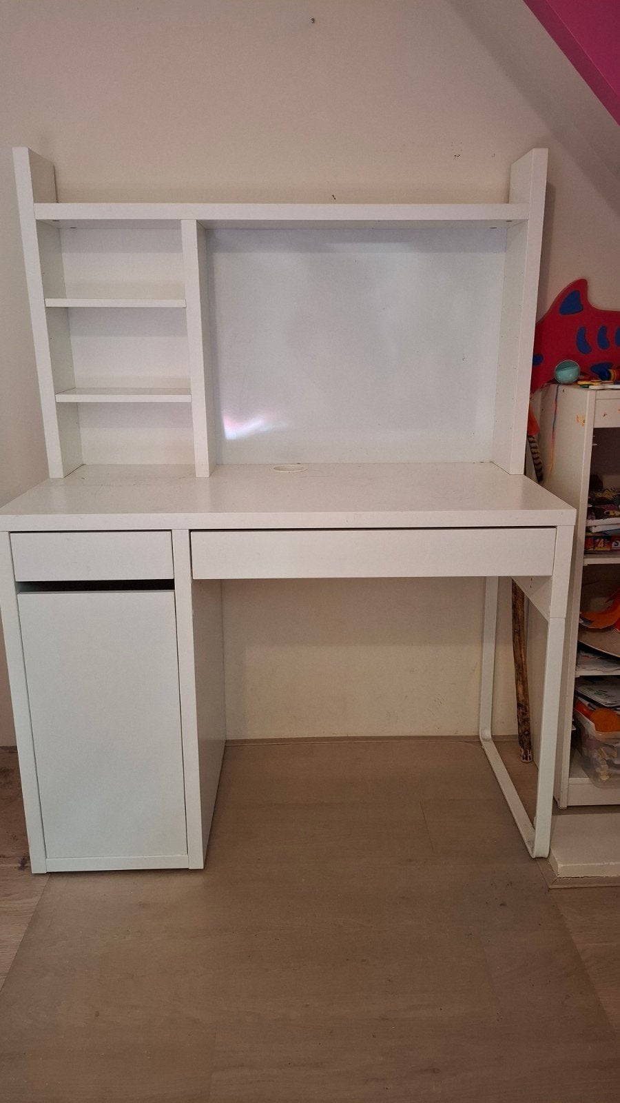 Buro Micke Ikea, Ophalen, 105 cm, Gebruikt, Kabelgoot