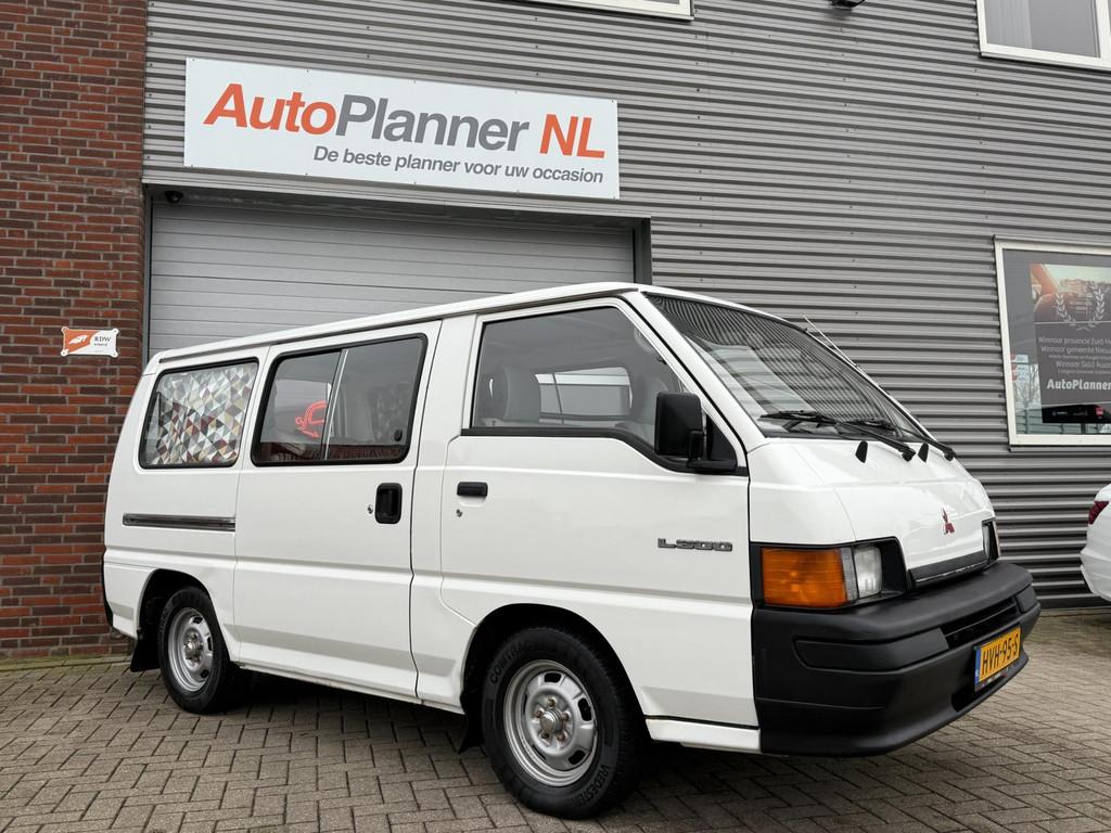 Mitsubishi L 300 2.5 D! 5-Persoons! 2X Schuifdeuren!, Auto's, Voorwielaandrijving, Stof, Gebruikt, Overige modellen