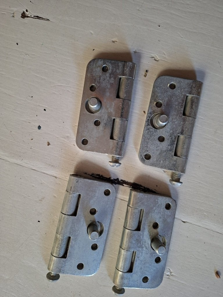 4 AXA scharnieren met dievenklauw, Ophalen of Verzenden, Zo goed als nieuw, IJzer, Scharnier