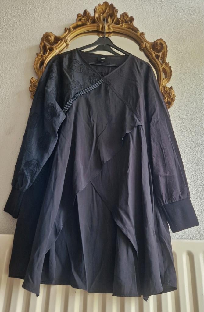Als nieuw NÜ Denmark zwart apart overslag dun viscose blouse, Ophalen of Verzenden, Zo goed als nieuw, NÜ Denmark, Blouse of Tuniek