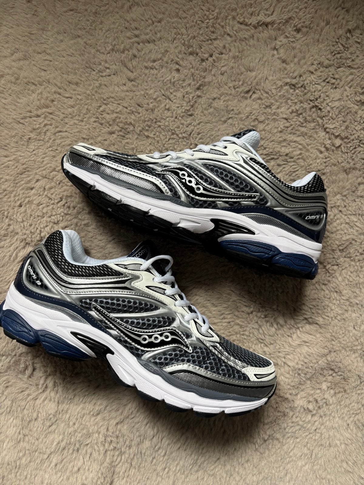 Saucony ProGrid Omni 9 Deep Navy maat 44, Blauw, Nieuw, Ophalen of Verzenden, Sneakers of Gympen