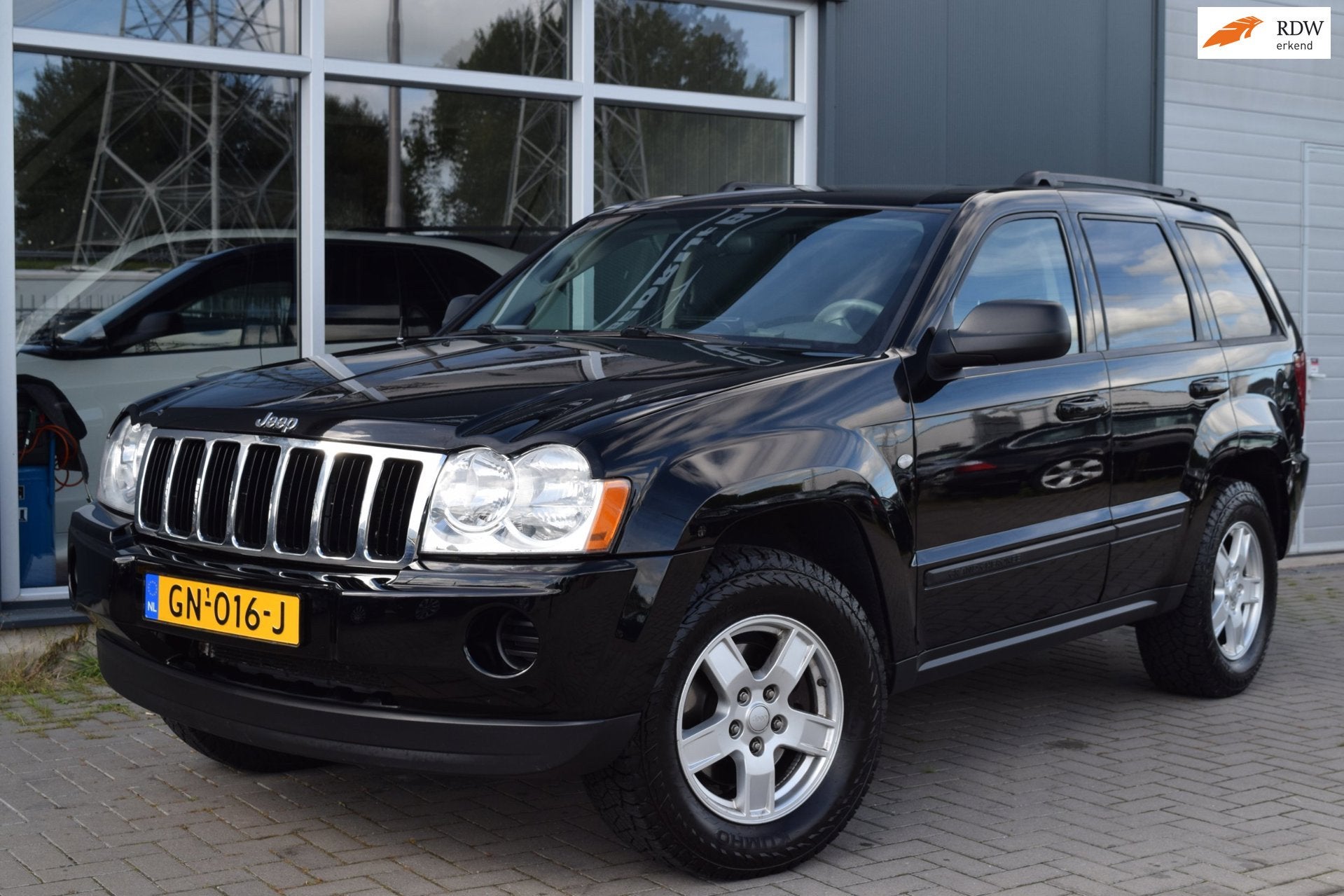 Jeep Grand Cherokee 3.7 V6 Laredo | Automaat | Airco | APK 1, Auto's, Automaat, Gebruikt, 201 pk, Verwarmde buitenspiegels