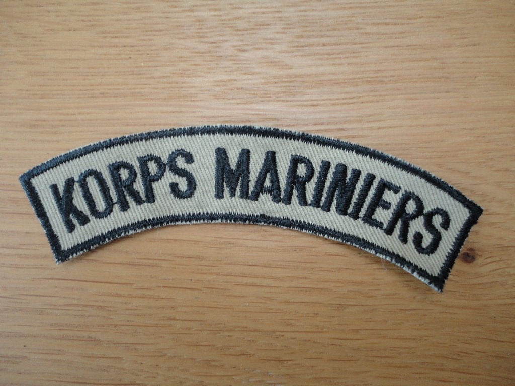 militair embleem korps mariniers, Ophalen of Verzenden, Marine, Nederland, Embleem of Badge