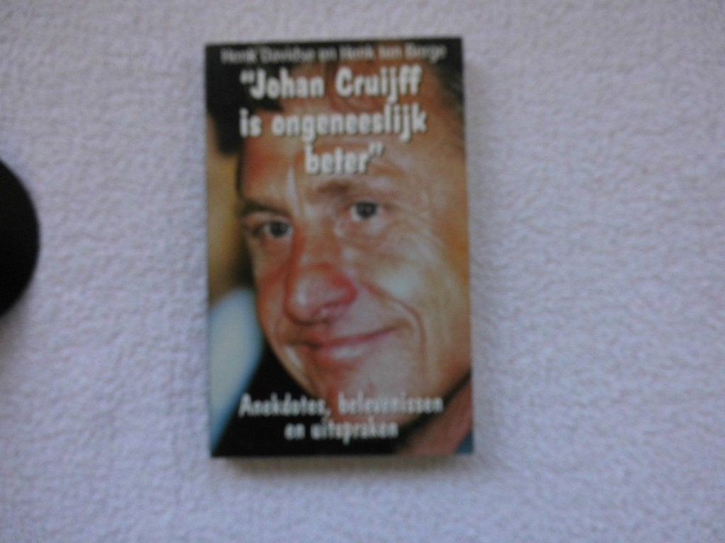 Boek: Johan Cruijff is ongeneeslijk beter, Gelezen, Ophalen of Verzenden, Balsport, Henk Davidse en Henk ten Berge