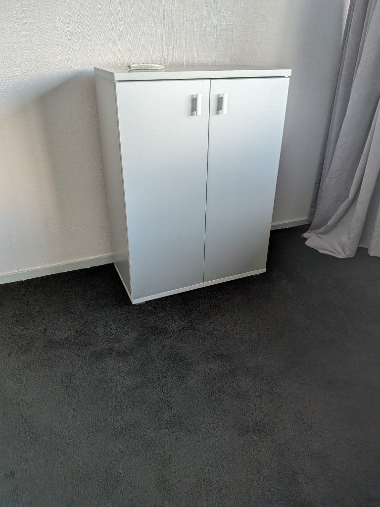 Grijze kast met 2 deuren en 2 planken (69x35x93 cm), Ophalen, Gebruikt, Modern