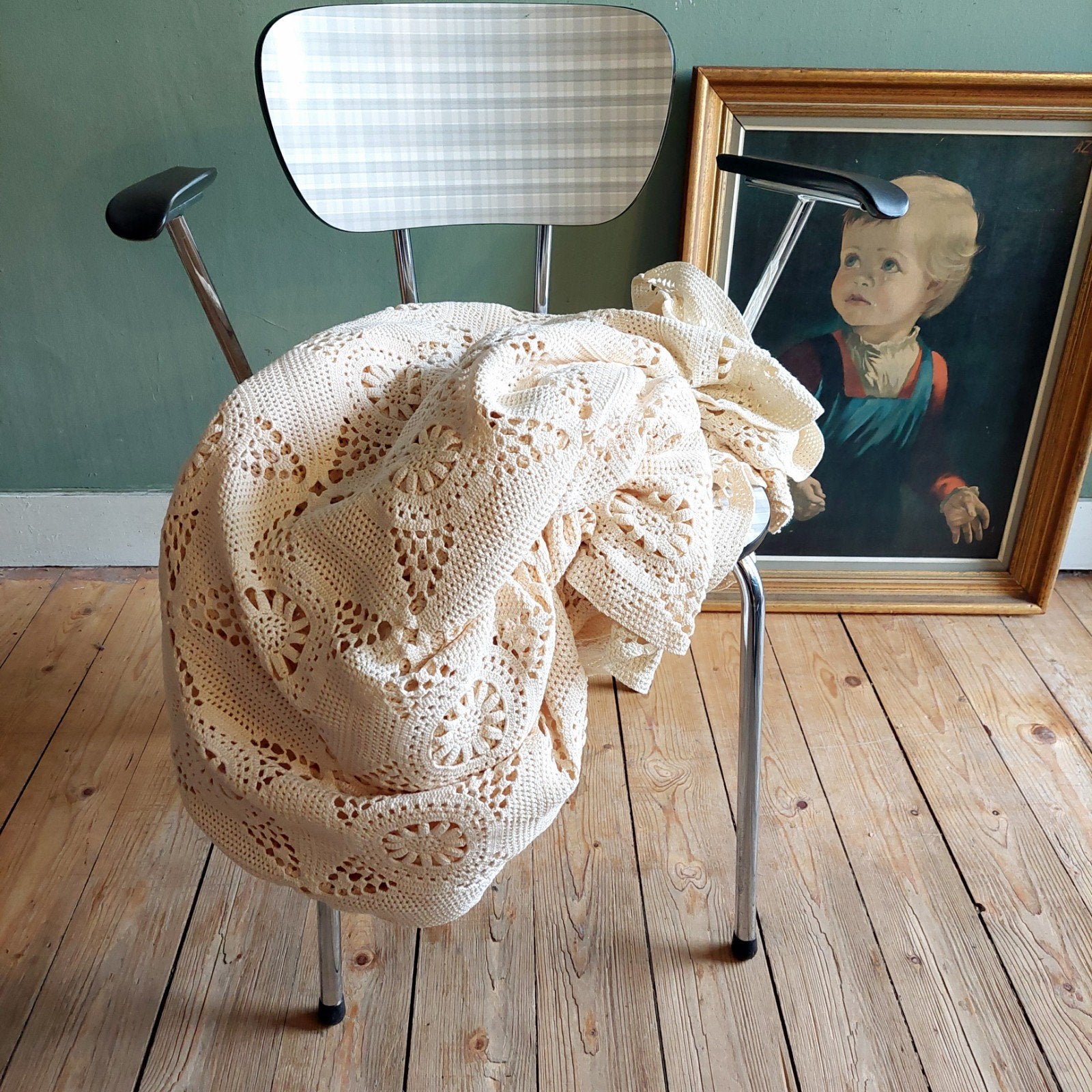 Prachtige grote vintage gehaakte sprei / deken 245 x 230 cm, Huis en Inrichting, ., Beige, Overige typen, Tweepersoons