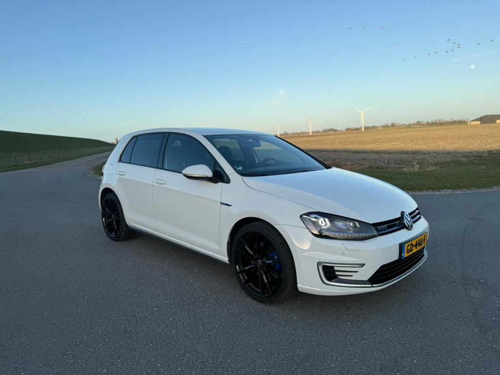 Volkswagen Golf | 2015 | DSG | Goed onderhouden |, Auto's, 4 cilinders, Wit, 1395 cc, 1499 kg