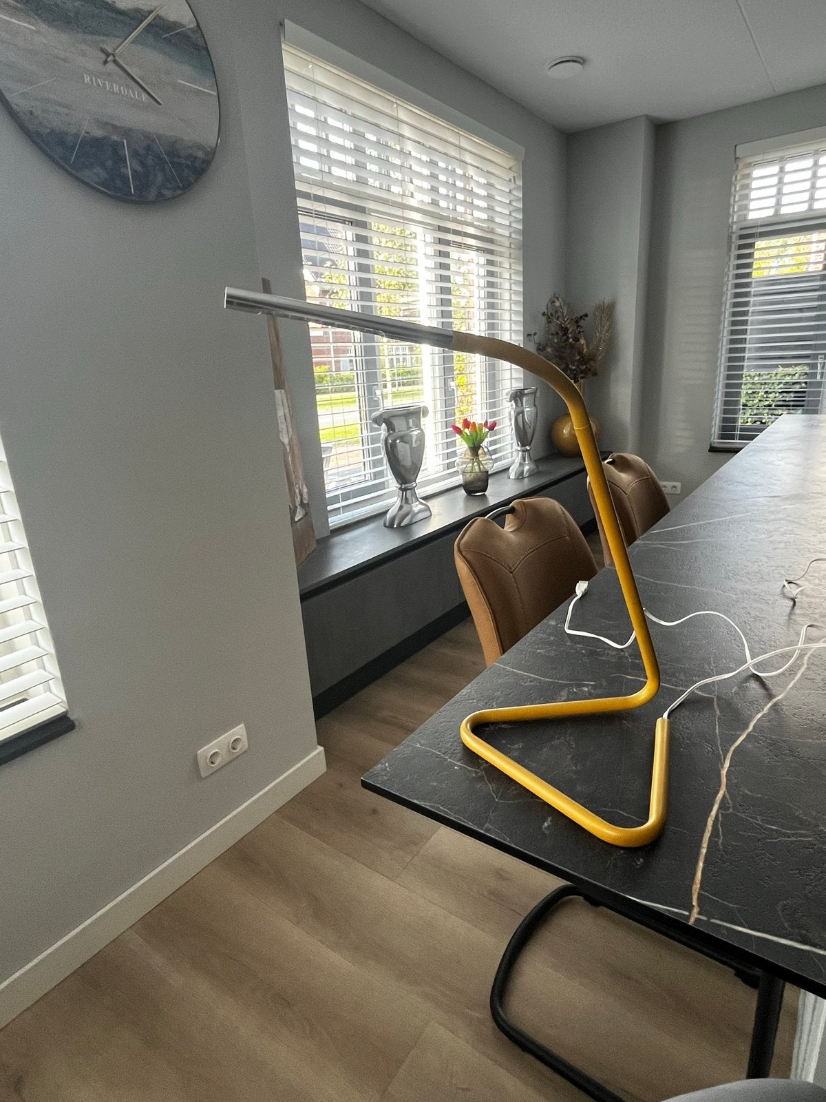 Moderne gele tafellamp met LED verlichting, Huis en Inrichting, Bureaulamp, LED verlichting, Overige merken, Overige fittingen