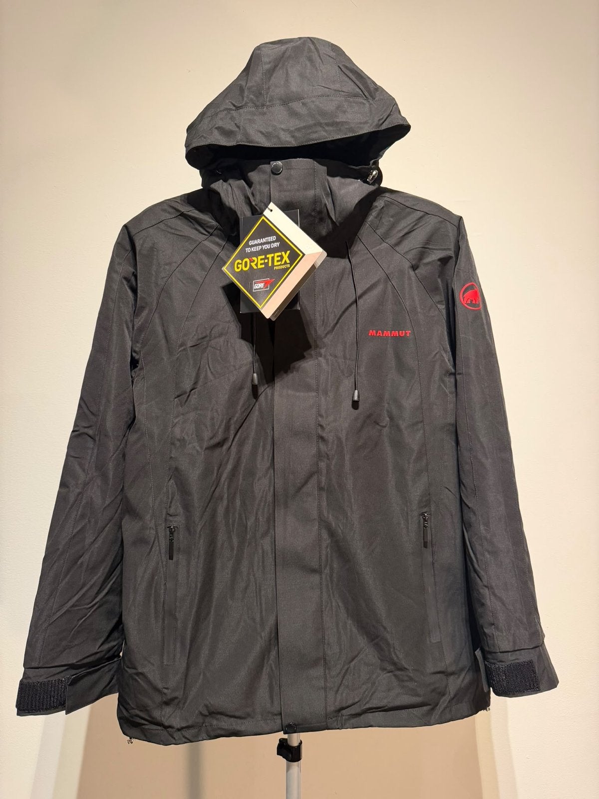 Mammut Gore-Tex Jas - Nieuw met labels, Maat L, Ophalen of Verzenden, Nieuw, Maat 52/54 (L), Zwart