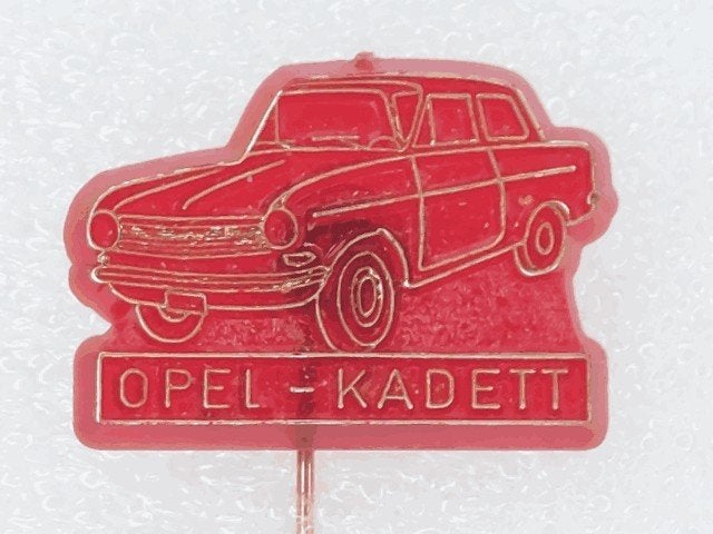 SP1573 Speldje Opel Kadett rood, Verzamelen, Ophalen of Verzenden, Gebruikt, Overige onderwerpen