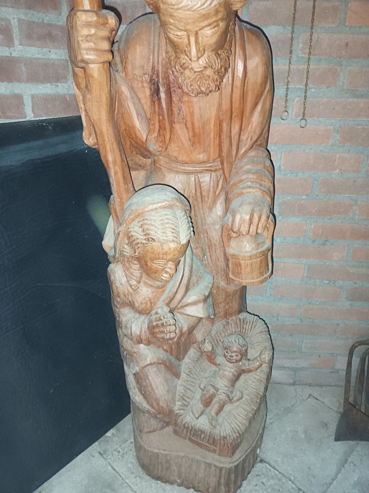 Handgesneden Houten Kerststal Beeldengroep. 130 cm. 75 kilo., Antiek en Kunst, Handgemaakt, Beeld, Hout, Bruin