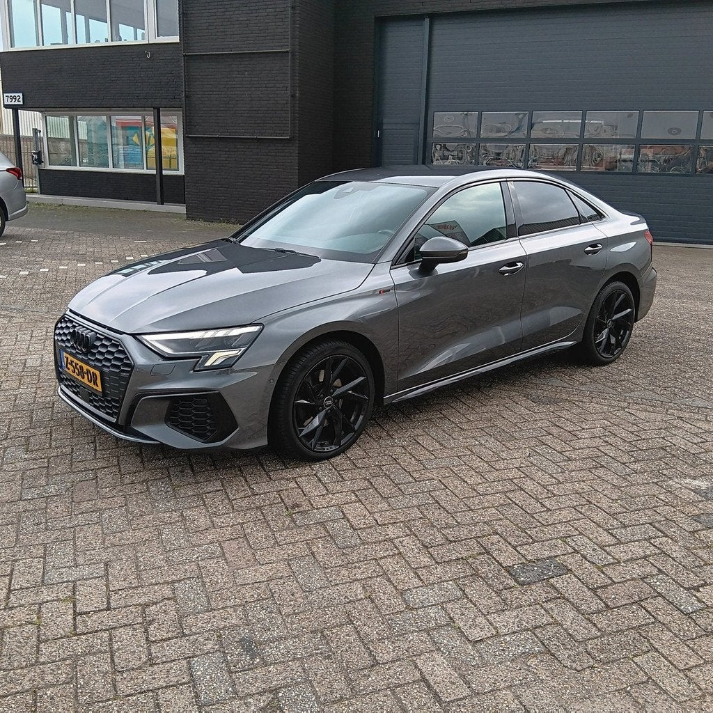 Audi A3 Limousine 35 TFSI edition one Automaat, Auto's, 4 cilinders, 150 pk, Bedrijf, 690 kg