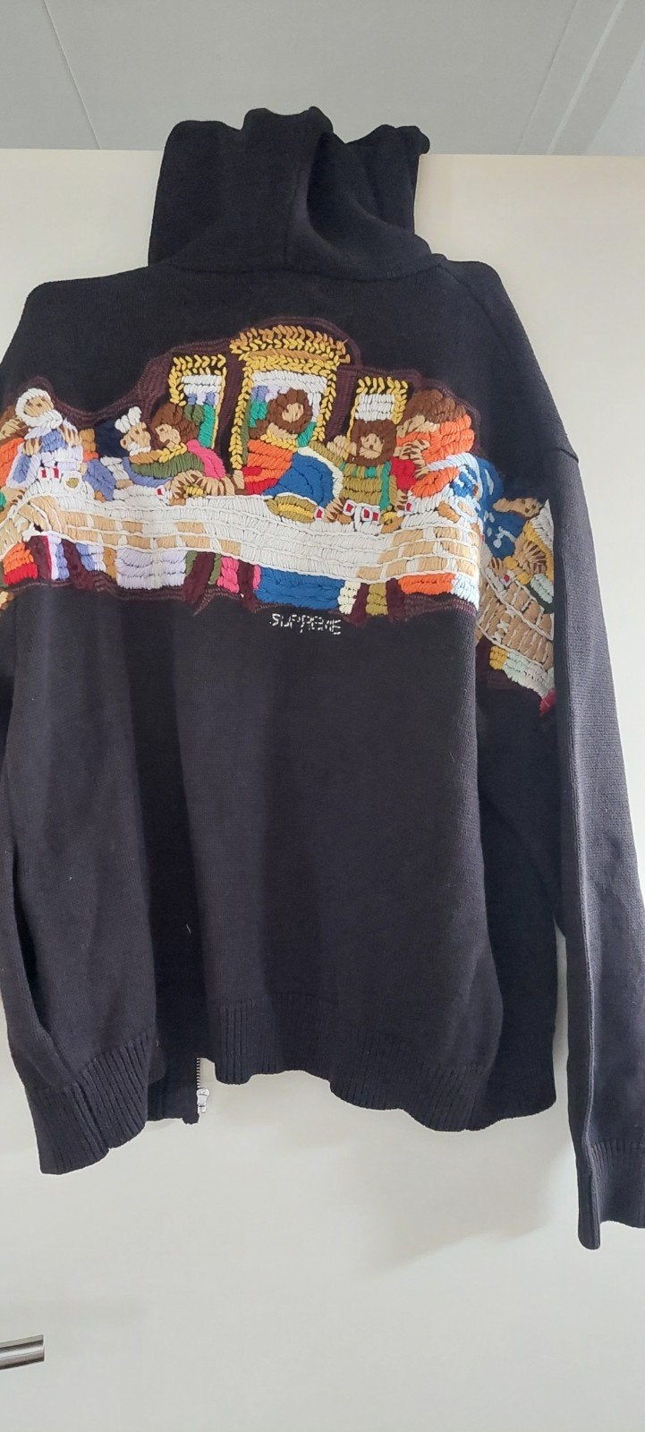 Supreme Gebreid Vest 'Laatste Avondmaal' - Maat M, Maat 48/50 (M), Zwart, Ophalen of Verzenden, Zo goed als nieuw