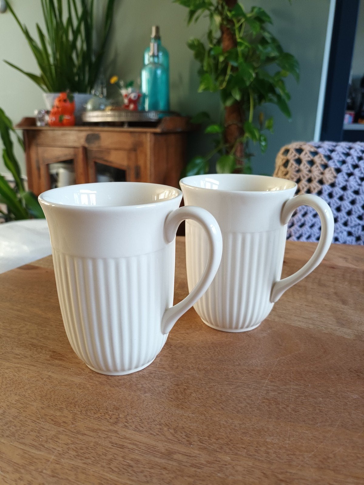 Wegdwood Edme bekers, Huis en Inrichting, Keuken | Servies, Ophalen of Verzenden, Zo goed als nieuw, Overige stijlen, Kop(pen) en/of Schotel(s)