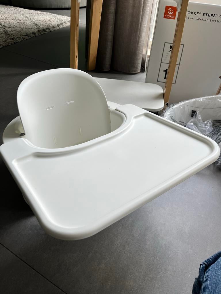 Complete Stokke Steps set: wipstoeltje, tafelblad, stoel., Kinderen en Baby's, Kinderstoelen, Ophalen, Gebruikt, Meegroeistoel