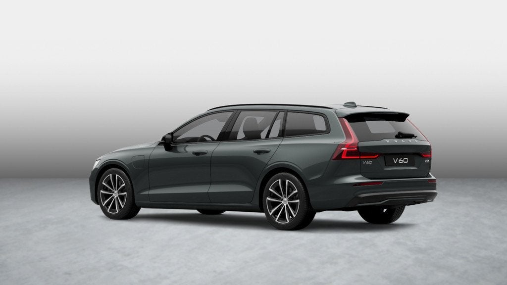 Volvo V60 T8 Plug-in hybrid AWD Plus Dark, Auto's, Volvo, Automaat, 180 min, 455 pk, Te koop