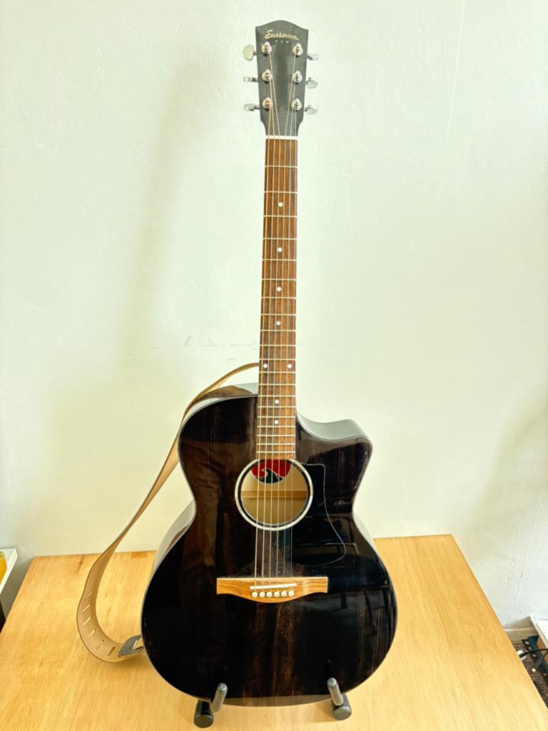 Akoestische gitaar Eastman, met stalen snaren, en toebehoren, Muziek en Instrumenten, Snaarinstrumenten | Gitaren | Akoestisch