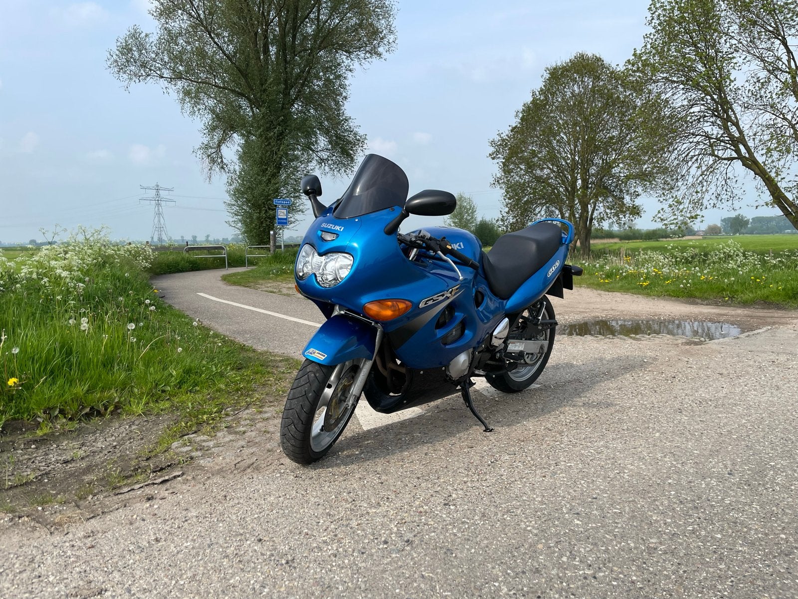 Suzuki GSX 600F - Sportieve Toermotor, Motoren, Motoren | Suzuki, Sportuitlaat, 4 cilinders, Motorrijbewijs A, Gebruikt