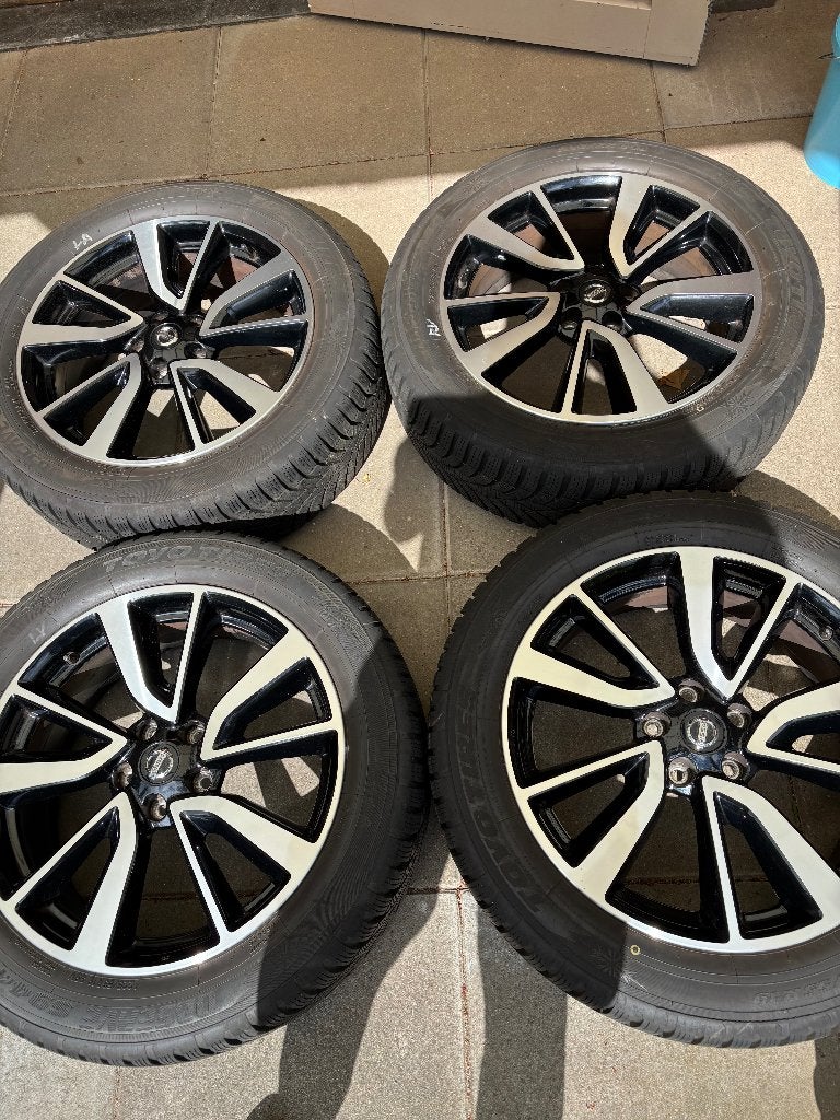 Mooie winterset Nissan X Trail 2020. 19 Inch + TPMS ventiel., Gebruikt, Banden en Velgen, Winterbanden, Personenwagen