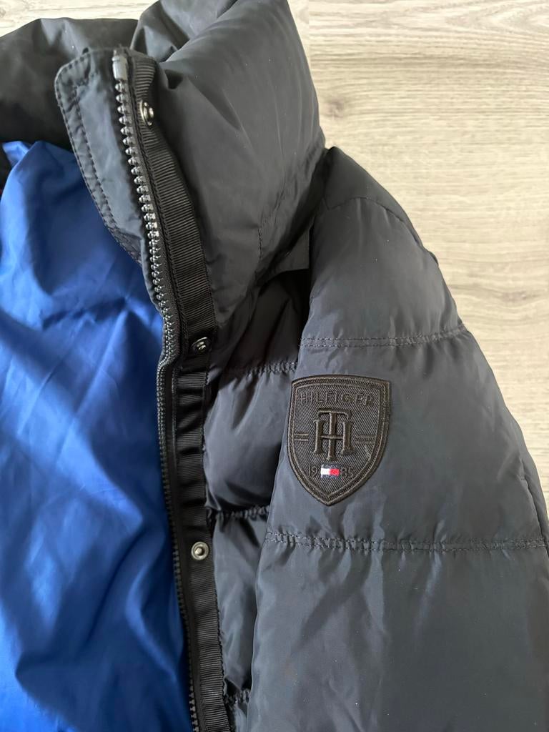 Dames Tommy Hilfiger winterjas met capuchon, Ophalen of Verzenden, Gedragen, Overige maten, Zwart