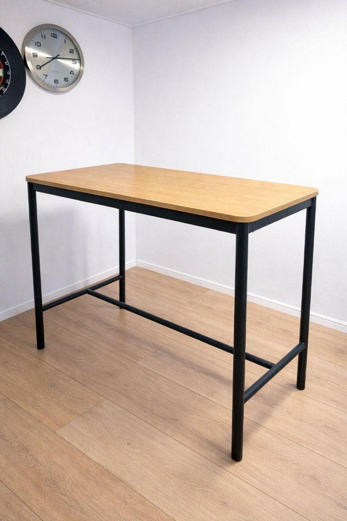 Houten Bartafel Met Twee Barkrukken, Ophalen, Zo goed als nieuw