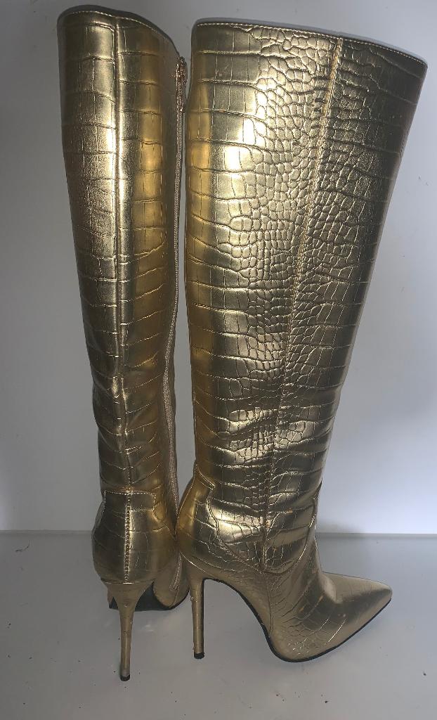 Gouden hoge Sexy laarzen maat 37 izgst, Hoge laarzen, Overige kleuren, Ophalen of Verzenden, Zo goed als nieuw