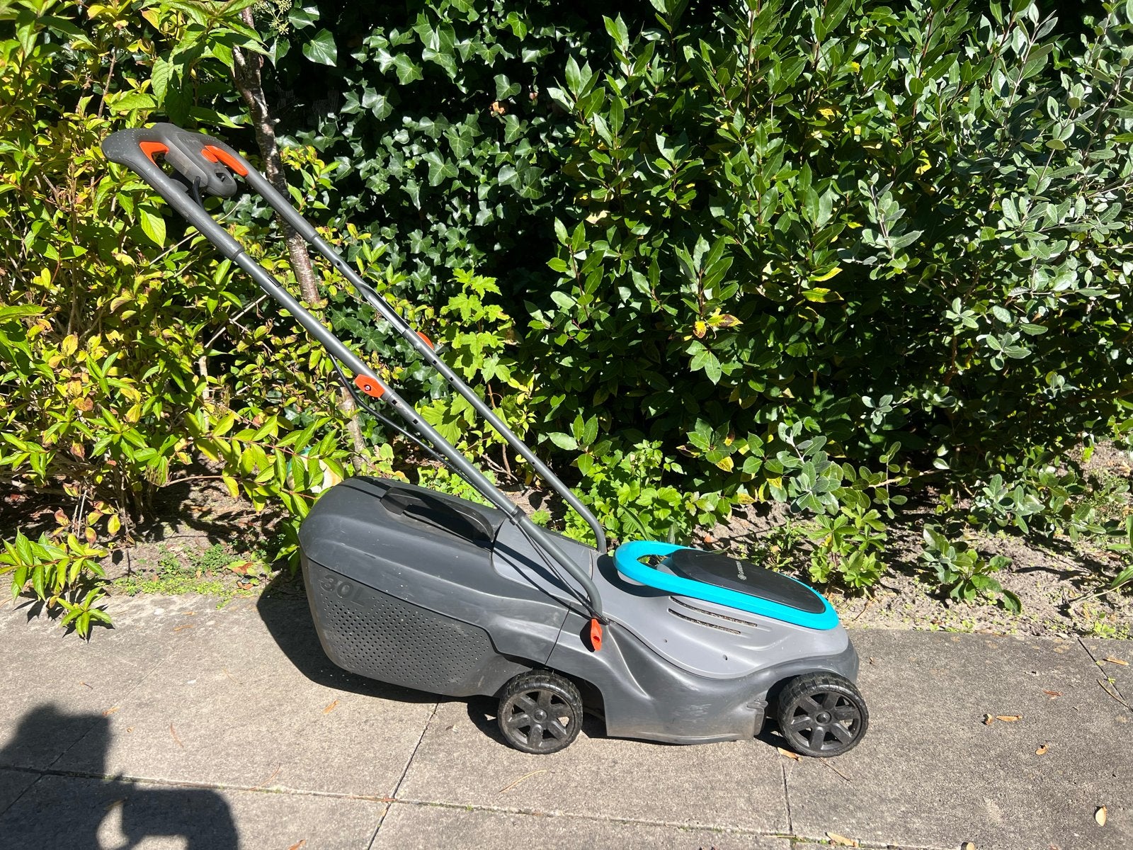 Gardena PowerMax 32/1200 G2 Grasmaaier - Goede Staat, Tuin en Terras, Ophalen, Cirkelmaaier, Gebruikt, Elektrische grasmaaier