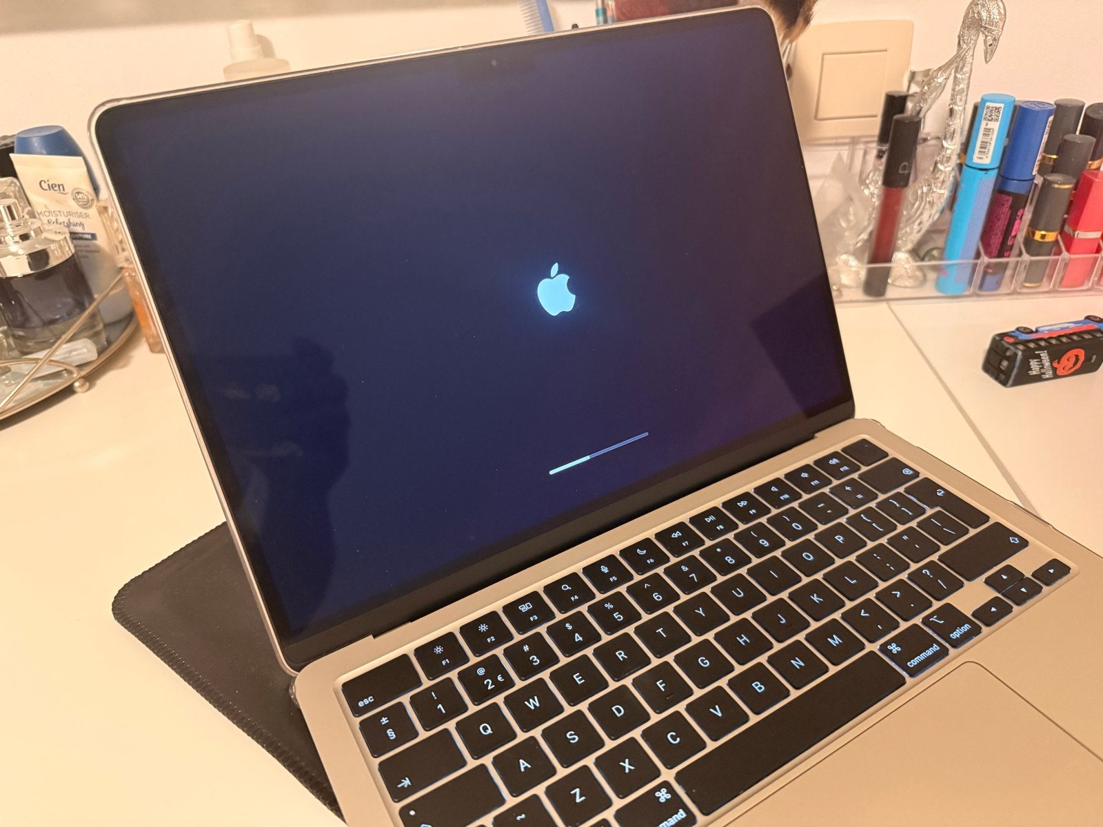 Apple MacBook Air 13,6" (2022) M2-chip, Ophalen, Qwerty, 13 inch, Zo goed als nieuw
