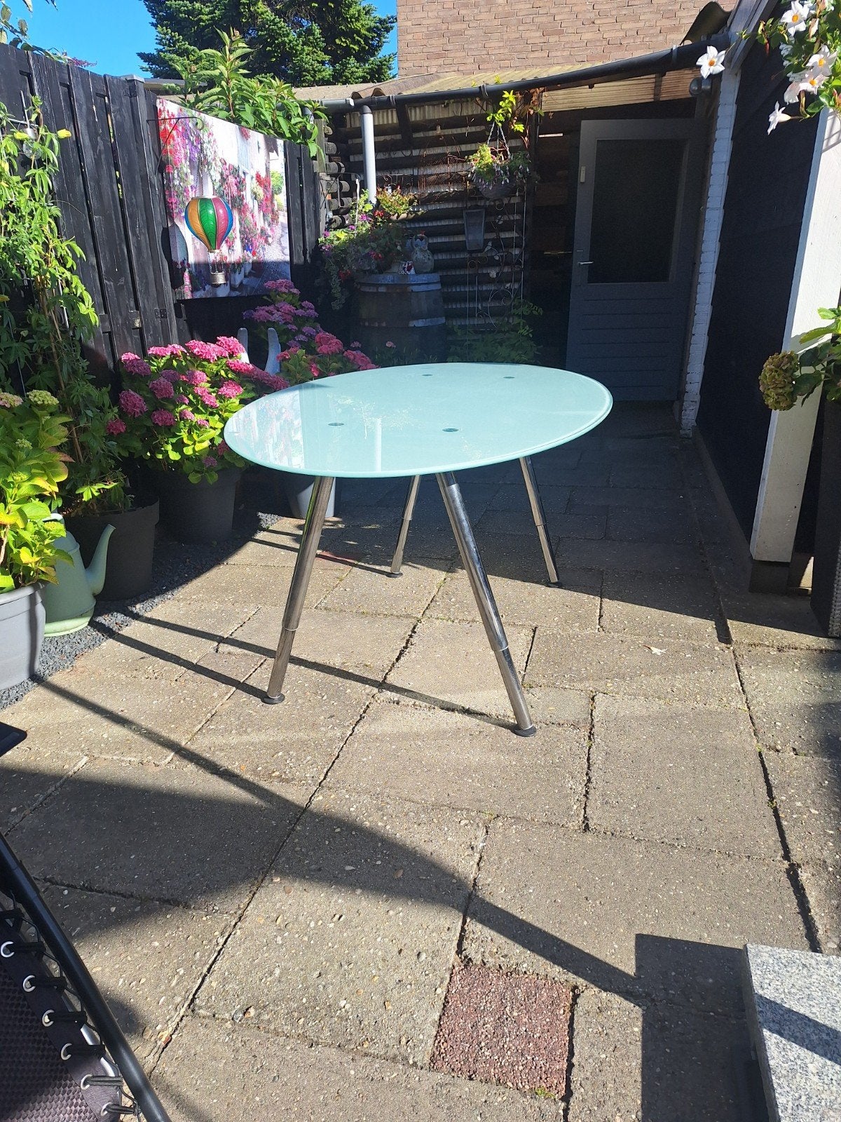 Bureau met glasplaat. Ook als eettafel te gebruiken, Ophalen, Gebruikt, In hoogte verstelbaar, IKEA