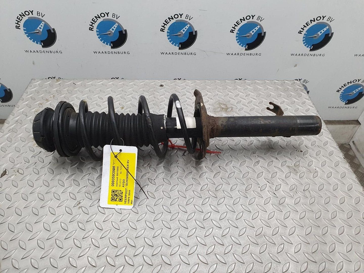 TOYOTA AYGO 1.0-12V Aspir. Green VEERPOOT / SCHOKBREKER RV 2, Ophalen of Verzenden, Gebruikt, ARN erkend