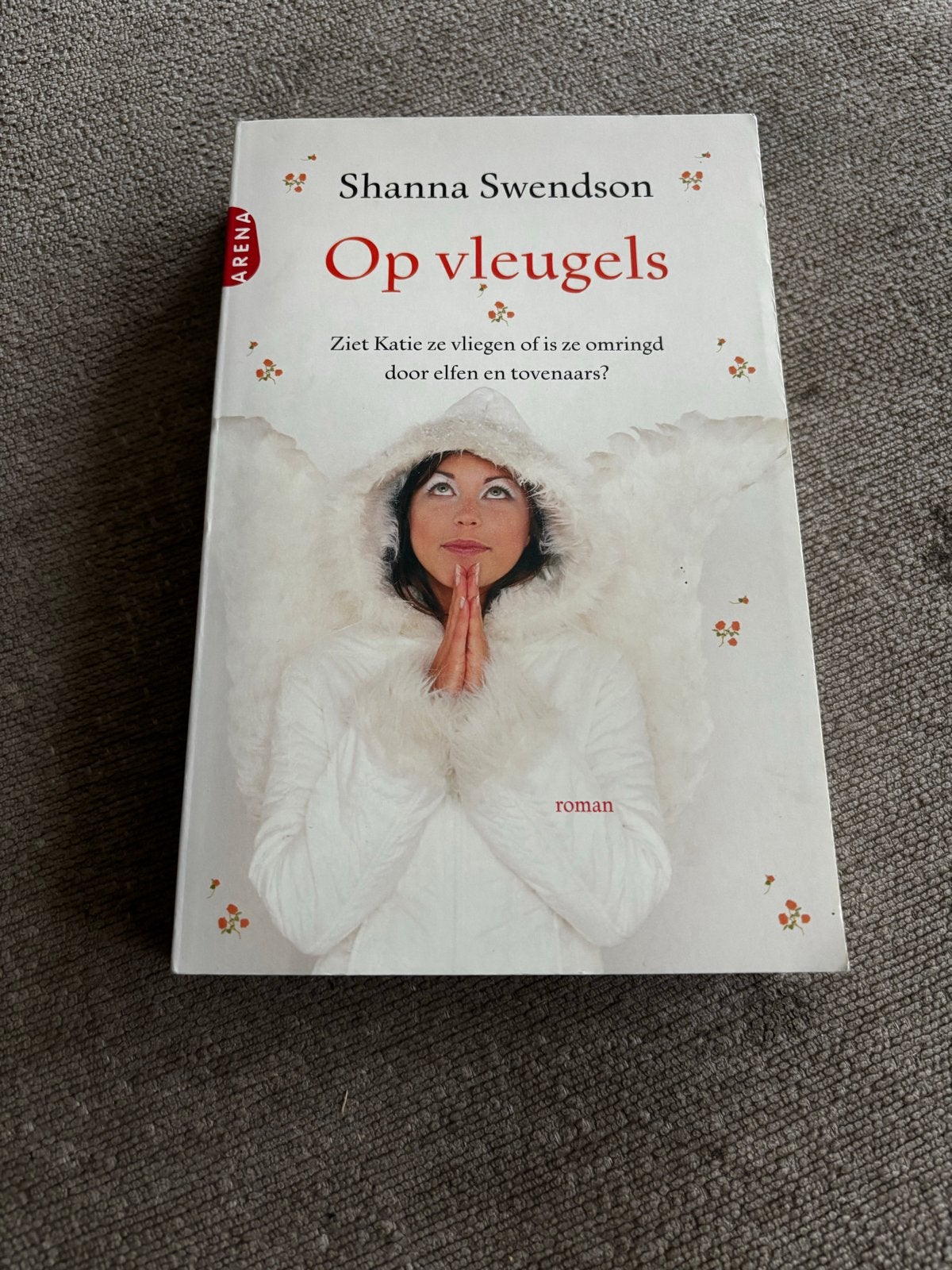 Op vleugels - Shanna Swendson (roman), Boeken, Ophalen of Verzenden, Zo goed als nieuw, Nederland