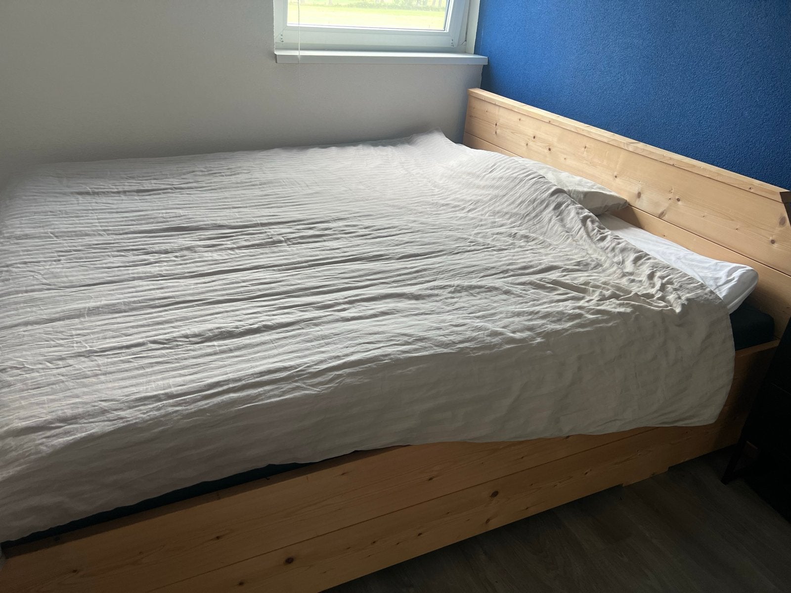 Houten tweepersoonsbed met Avek pocketveringmatras, Ophalen, Gebruikt, Overige kleuren, Tweepersoons