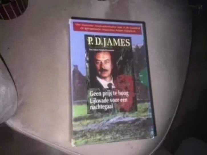 Geen prijs te hoog/Lijkwade voor een nachtegaal - P.D. James, Gelezen, Europa overig, Ophalen of Verzenden, P.D. James