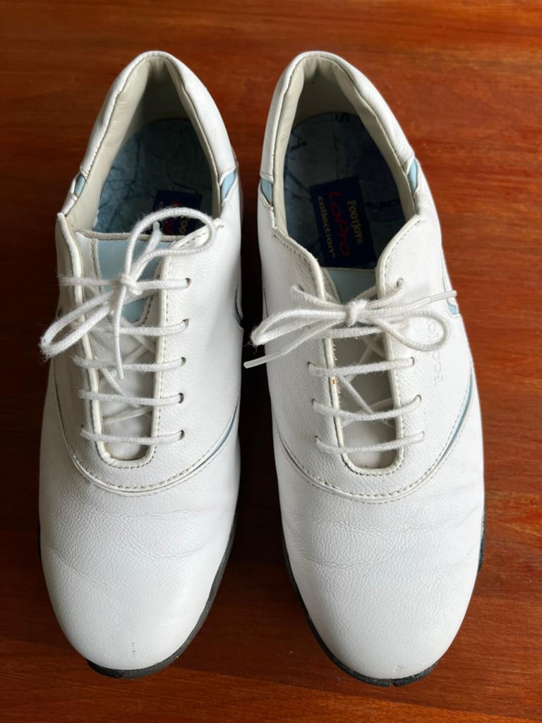 Damesgolfschoenen maat 38,5, Sport en Fitness, Golf, Ophalen, Zo goed als nieuw, Schoenen