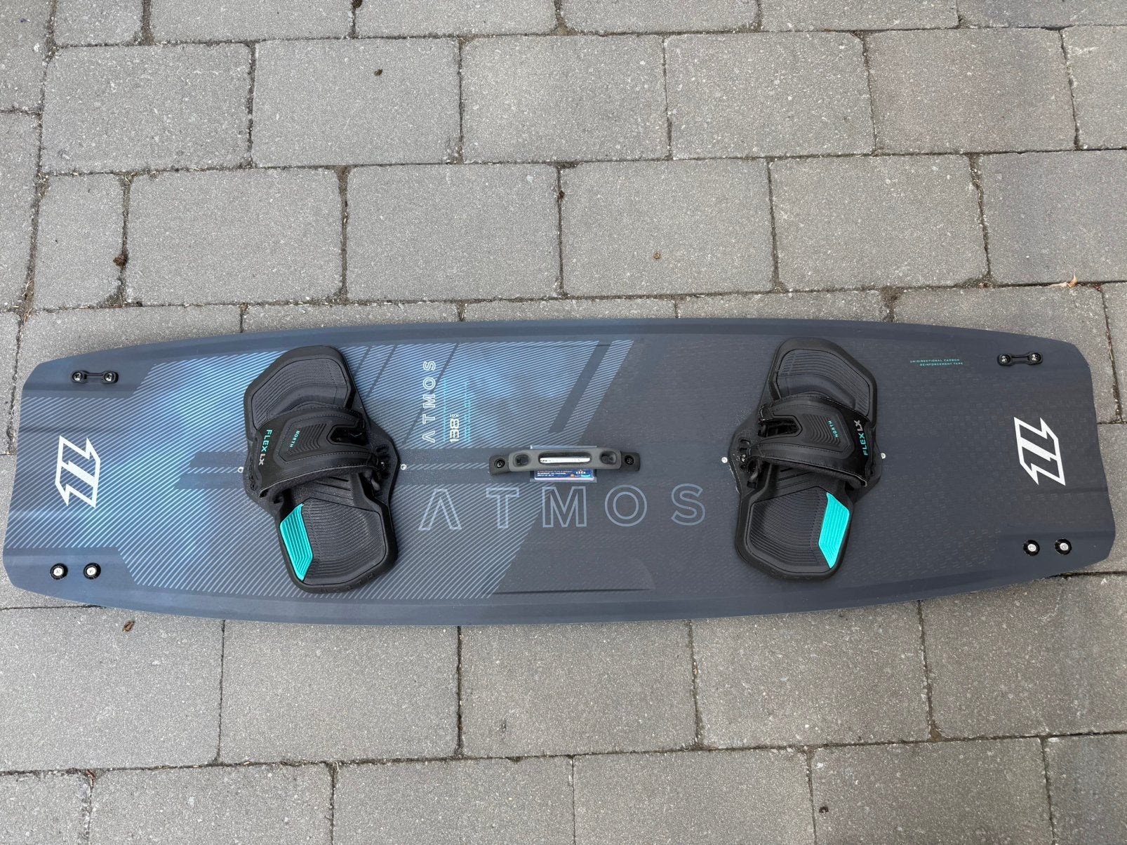 North Atmos Carbon 138x41, Watersport en Boten, Kitesurfen, Ophalen, Gebruikt, Twintip, Kiteboard